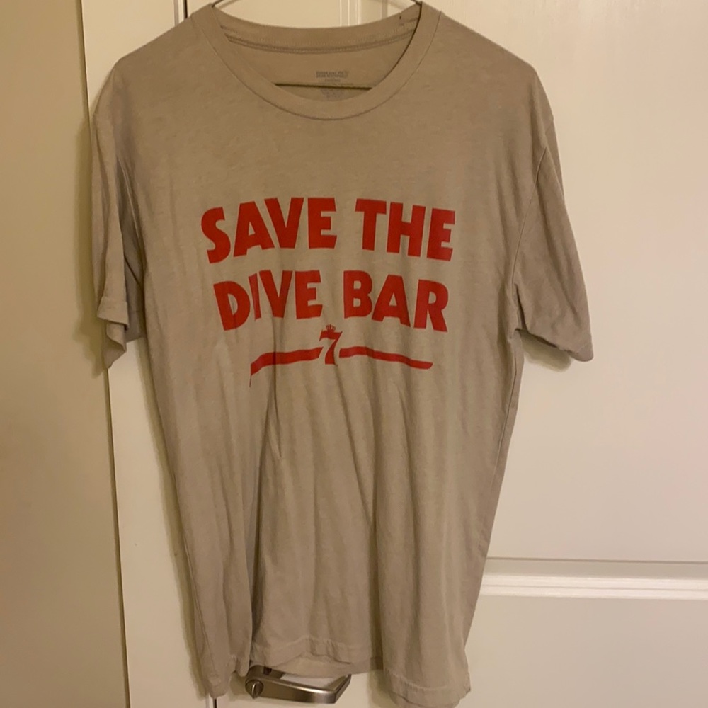 Save the dive bar tee Medium